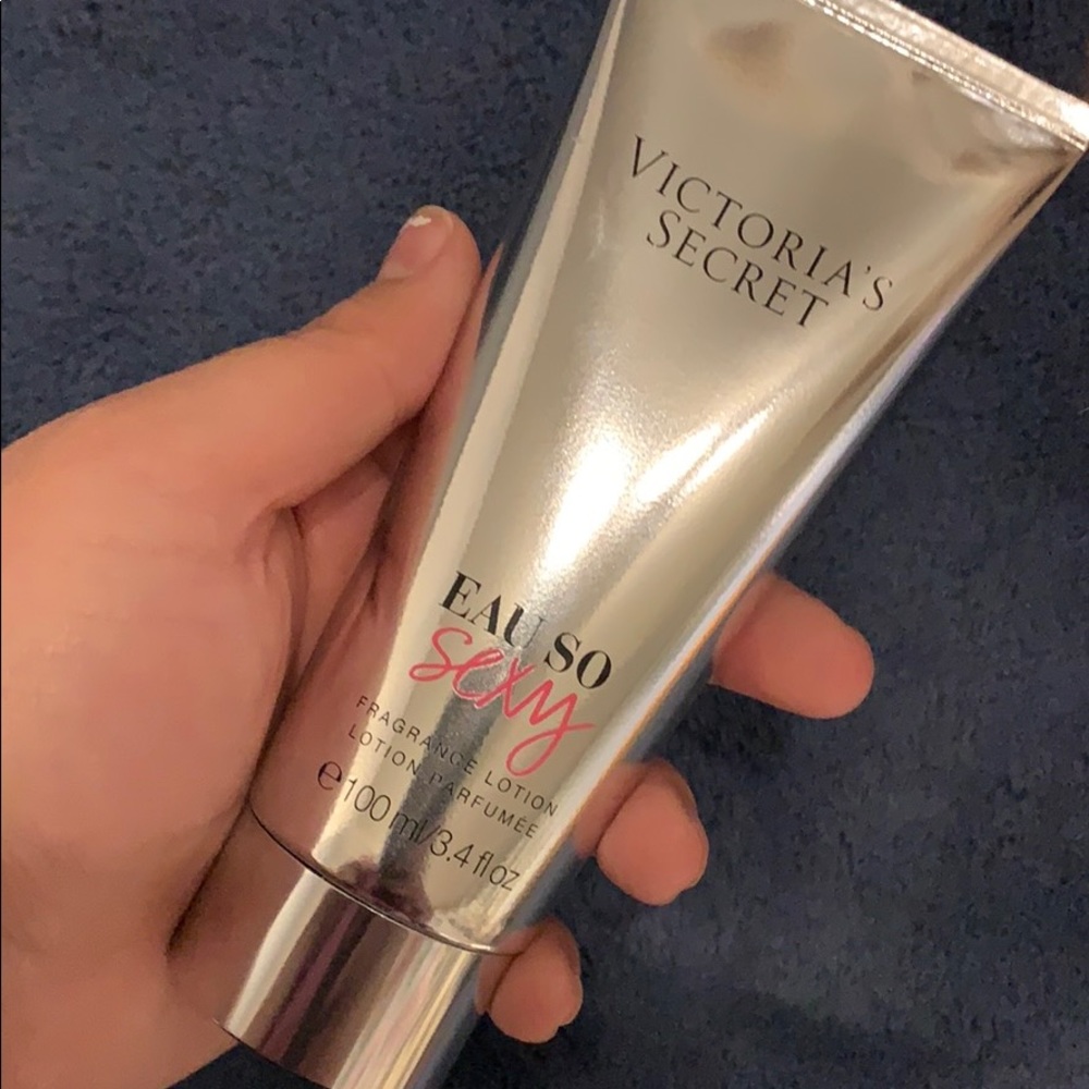 Victoria’s Secret Eau So Sexy Fragrance Lotion